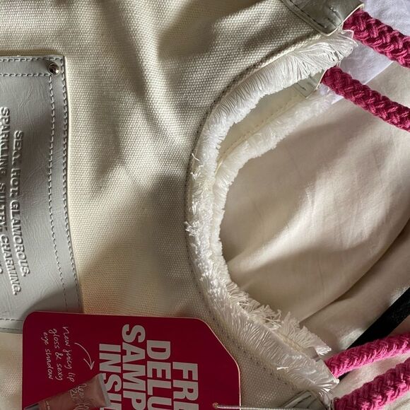 🍄 NWT PINK Victoria’s Secret Shoulder Bag - Picture 10 of 10